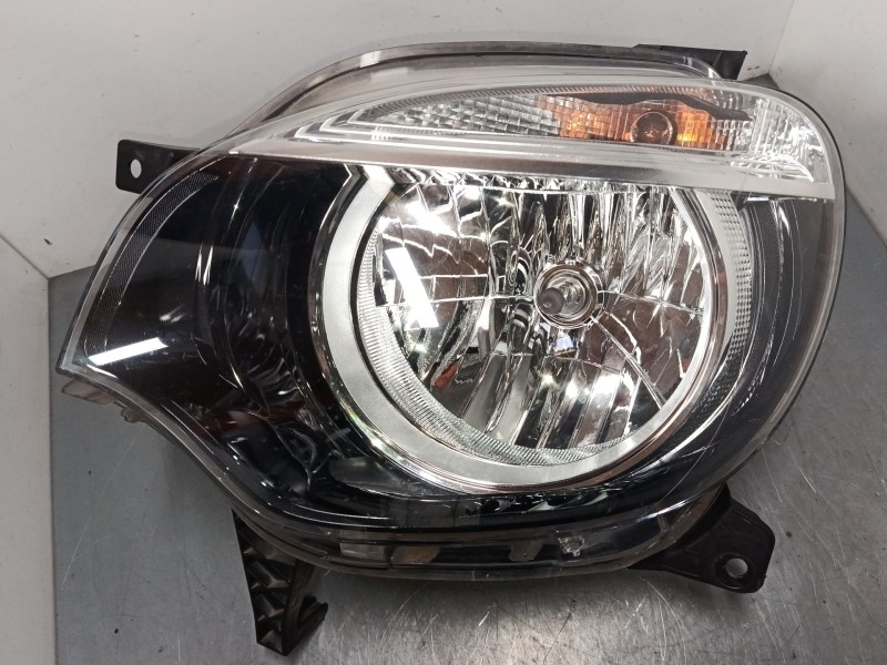Recambio de faro izquierdo para renault twingo iii (bcm_, bca_) 0.9 tce 90 lpg (bcmd) referencia OEM IAM 260608792R  