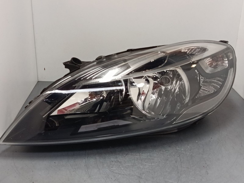 Recambio de faro izquierdo para volvo v40 hatchback (525) d2 referencia OEM IAM 31283326  