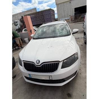 SKODA OCTAVIA III Combi (5E5, 5E6) de desguace