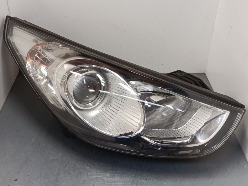 Recambio de faro derecho para hyundai ix35 (lm, el, elh) 2.0 crdi referencia OEM IAM 921022Y  