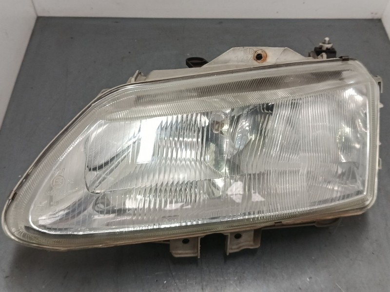 Recambio de faro izquierdo para renault espace iii (je0_) 3.0 v6 24v (je0g, je0r) referencia OEM IAM   
