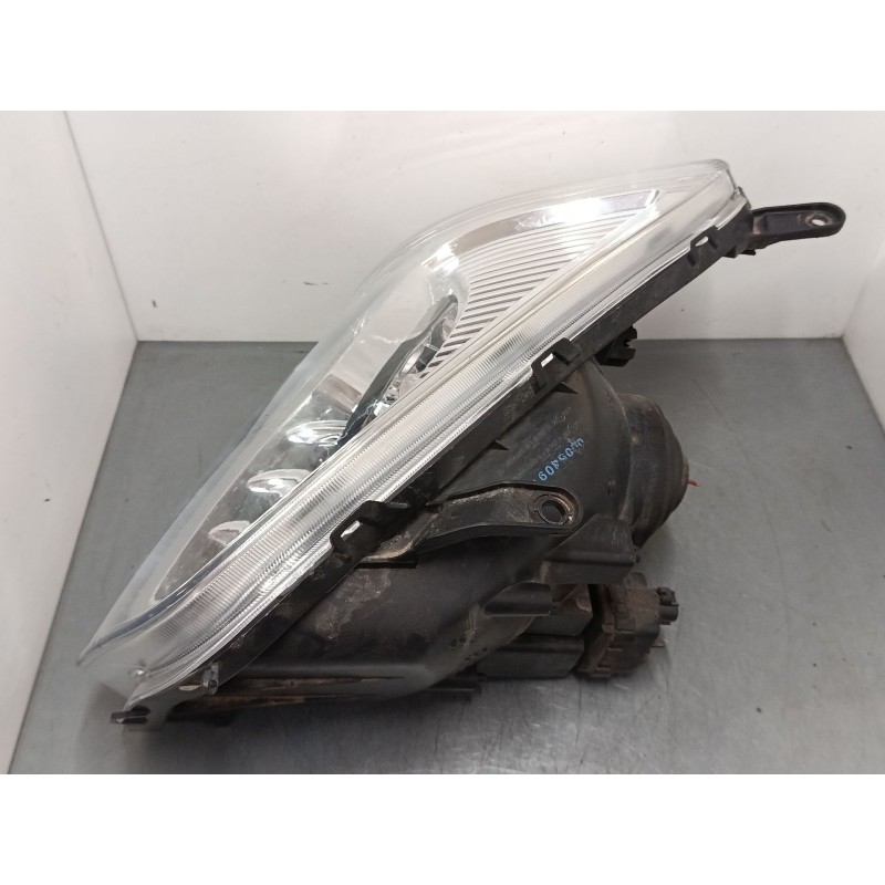 Recambio de faro derecho para toyota rav 4 ii (_a2_) 2.0 d 4wd (cla20_, cla21_) referencia OEM IAM 0821211F4R  
