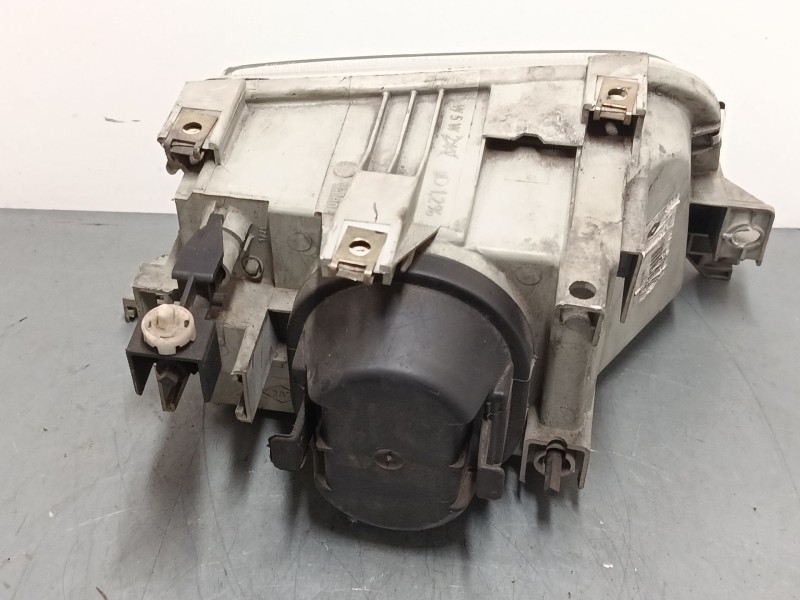 Recambio de faro izquierdo para renault clio i (b/c57_, 5/357_) 1.4 referencia OEM IAM 7717134146  