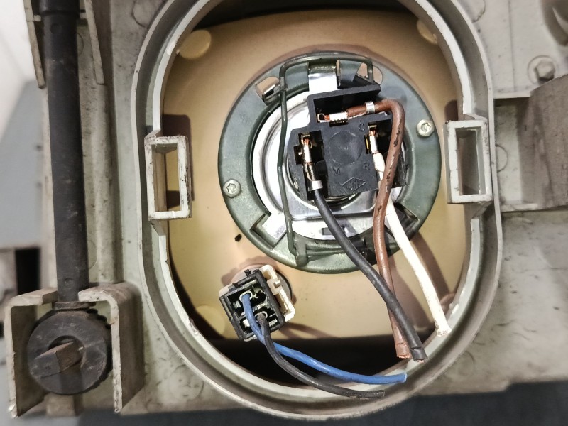 Recambio de faro derecho para renault clio i (b/c57_, 5/357_) 1.4 referencia OEM IAM   