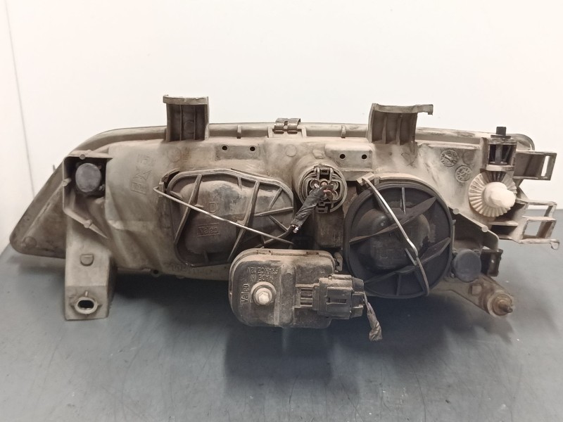 Recambio de faro derecho para nissan primera hatchback (p11) 1.6 16v referencia OEM IAM   