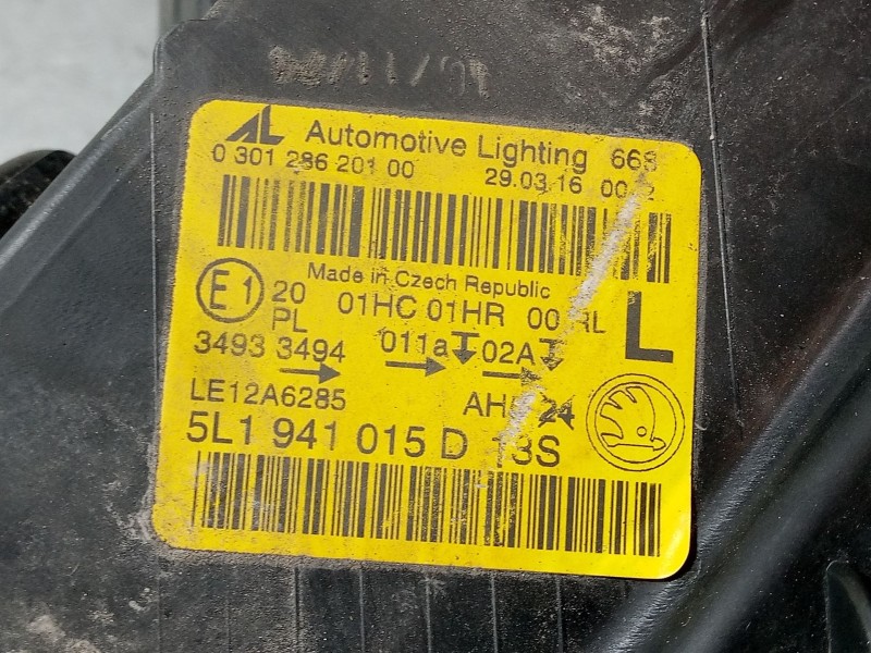 Recambio de faro izquierdo para skoda yeti (5l) 2.0 tdi referencia OEM IAM 5L1941015D  