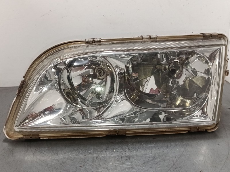 Recambio de faro izquierdo para volvo v40 station wagon (645) 1.8 i referencia OEM IAM 1AG00786133 30899682 