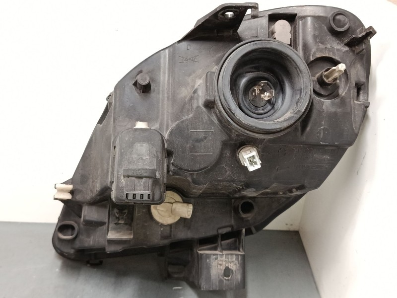 Recambio de faro derecho para renault kangoo express (fc0/1_) 1.2 (fc01, fc0a, fc0f) referencia OEM IAM 8200150617  