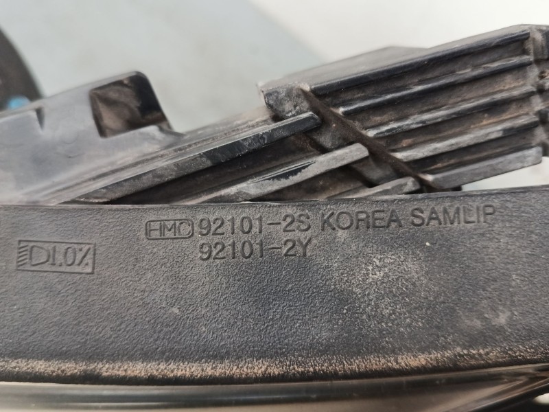 Recambio de faro izquierdo para hyundai ix35 (lm, el, elh) 1.7 crdi referencia OEM IAM 921012S     921012Y  