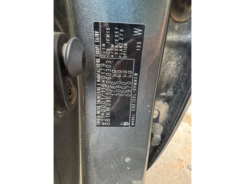 toyota corolla (_e12_) del año 2004