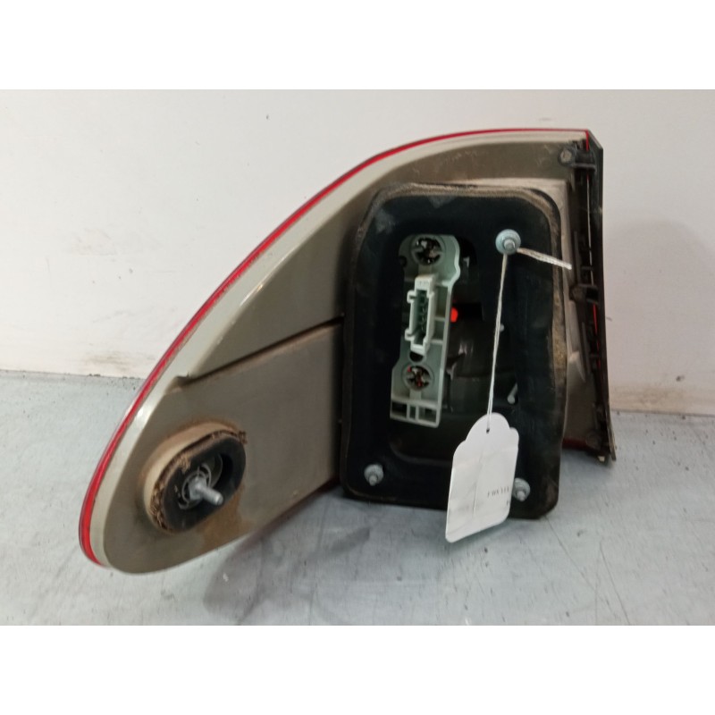 Recambio de piloto trasero derecho para mercedes-benz clase e (w211) e 200 kompressor (211.041) referencia OEM IAM A2118202864  