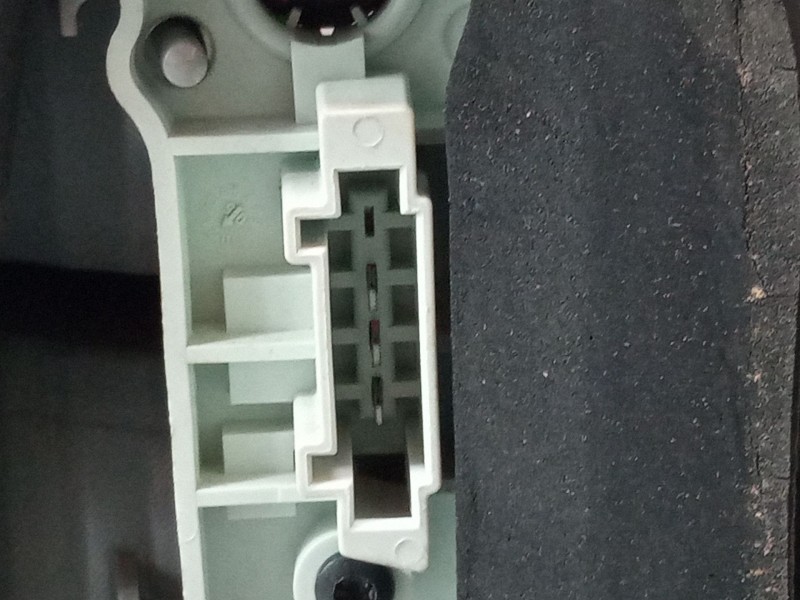 Recambio de piloto trasero izquierdo para mercedes-benz clase e (w211) e 200 kompressor (211.041) referencia OEM IAM A2118202764