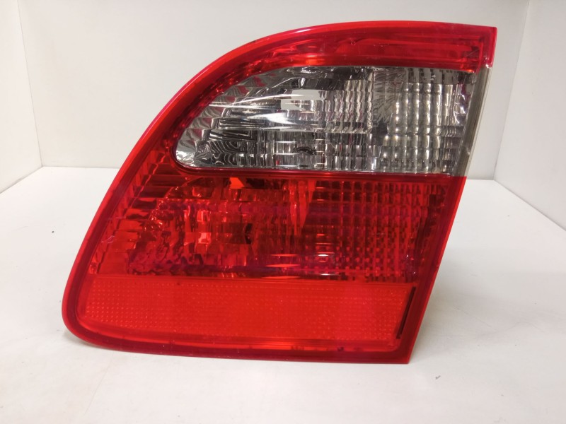 Recambio de piloto trasero porton derecho para mercedes-benz clase e (w211) e 200 kompressor (211.041) referencia OEM IAM A21182