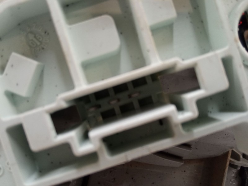 Recambio de piloto trasero porton derecho para mercedes-benz clase e (w211) e 200 kompressor (211.041) referencia OEM IAM A21182