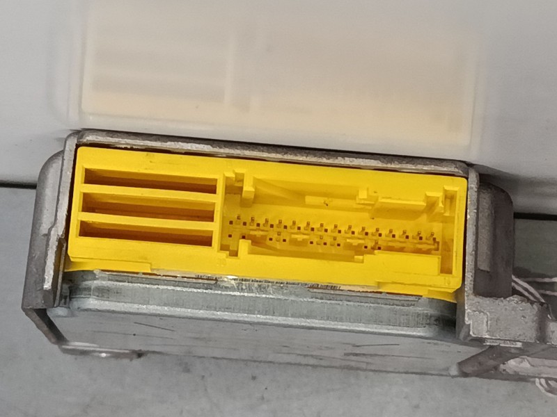 Recambio de centralita airbag para renault clio ii (bb_, cb_) 1.2 (bb0a, bb0f, bb10, bb1k, bb28, bb2d, bb2h, cb0a,... referencia