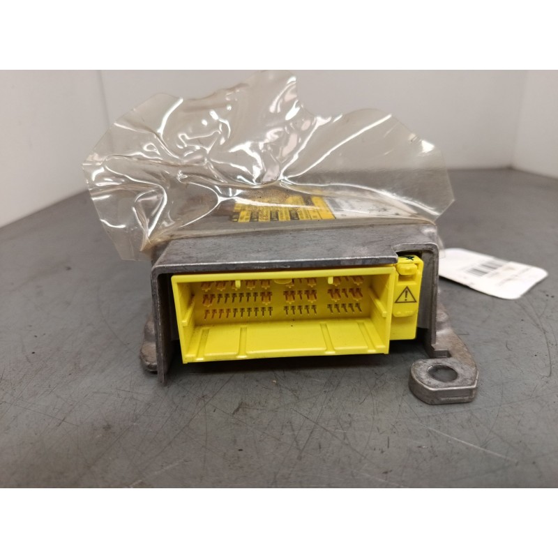 Recambio de centralita airbag para toyota corolla (_e12_) 1.4 d (nde120_) referencia OEM IAM 8917002370  