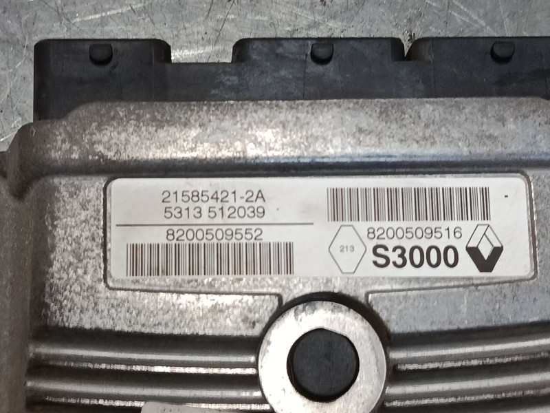 Recambio de centralita motor uce para renault megane ii coupé-cabriolet (em0/1_) 1.6 16v referencia OEM IAM 8200509516  