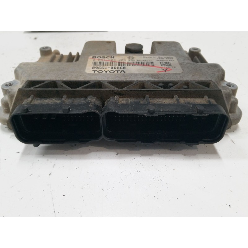 Recambio de centralita motor uce para toyota yaris (_p9_) 1.0 vvt-i (ksp90_) referencia OEM IAM 896610DB60 0261S04205 