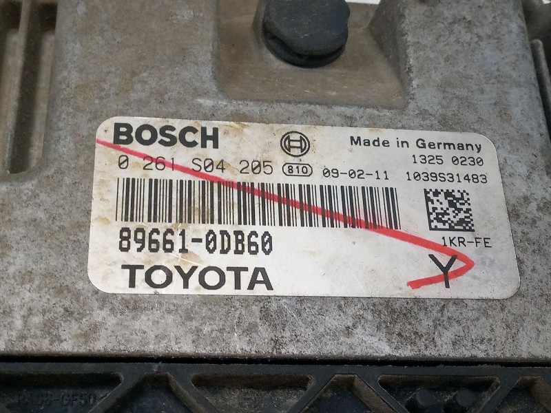 Recambio de centralita motor uce para toyota yaris (_p9_) 1.0 vvt-i (ksp90_) referencia OEM IAM 896610DB60 0261S04205 