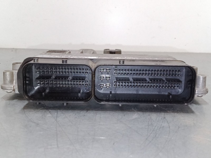 Recambio de centralita motor uce para volkswagen polo v (6r1, 6c1) 1.4 tdi referencia OEM IAM 04B905445 28444321 