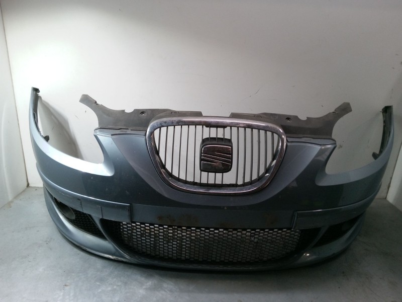 Recambio de paragolpes delantero para seat toledo iii (5p2) 1.9 tdi referencia OEM IAM 5P0807217M  