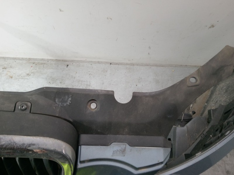 Recambio de paragolpes delantero para seat toledo iii (5p2) 1.9 tdi referencia OEM IAM 5P0807217M  