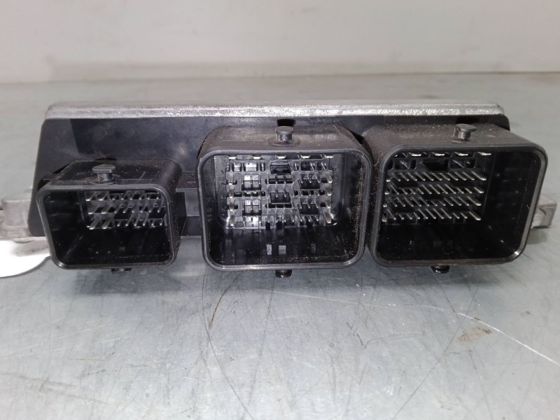 Recambio de centralita motor uce para peugeot 208 i (ca_, cc_) 1.2 vti 82 referencia OEM IAM 9811545080 9800913080 