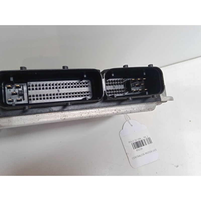 Recambio de centralita motor uce para volkswagen polo iv (9n_, 9a_) 1.4 tdi referencia OEM IAM 045906019BP  0281012194