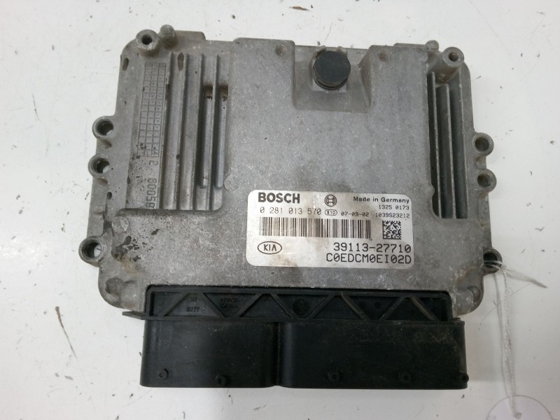 Recambio de centralita motor uce para kia cee´d sw (ed) 2.0 crdi 140 referencia OEM IAM 3911327710 0281013570 