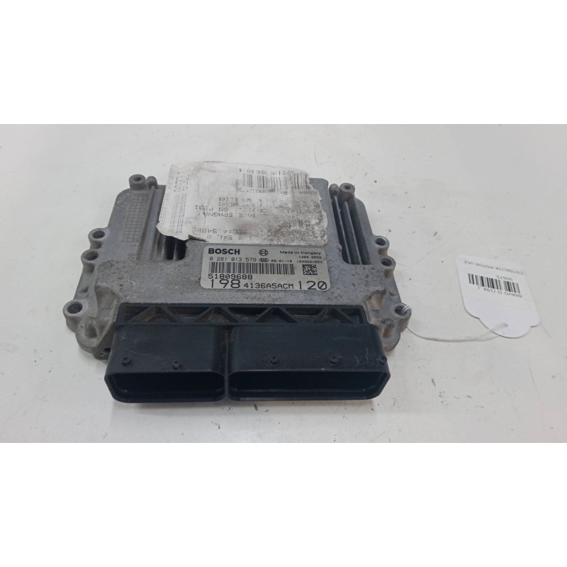 Recambio de centralita motor uce para fiat bravo ii (198_) 1.9 d multijet (198axb1a) referencia OEM IAM 0281013579 51809688 1984