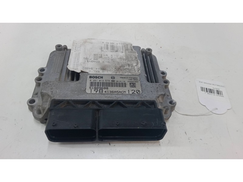 Recambio de centralita motor uce para fiat bravo ii (198_) 1.9 d multijet (198axb1a) referencia OEM IAM 0281013579 51809688 1984
