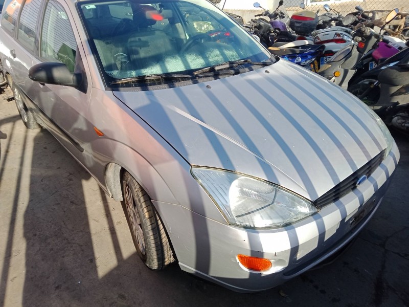 ford focus i turnier (dnw) del año 2001