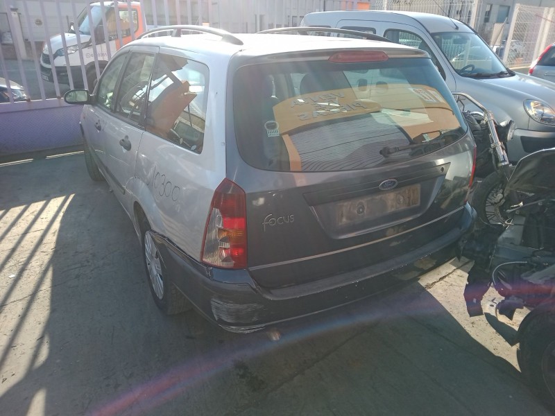 ford focus i turnier (dnw) del año 2001
