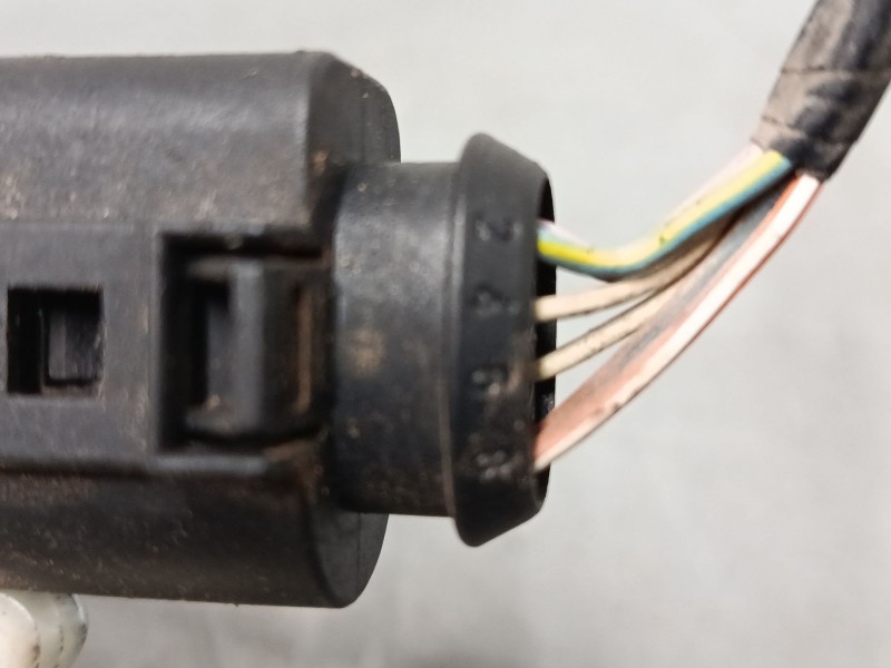 Recambio de cerradura puerta delantera derecha para volkswagen new beetle descapotable (1y7) 2.0 referencia OEM IAM 3B1837016AT 