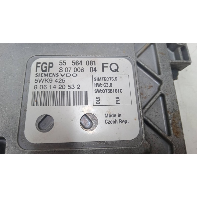 Recambio de centralita motor uce para opel astra h gtc (a04) 1.8 (l08) referencia OEM IAM 55564081 8061420532 5wkk9425