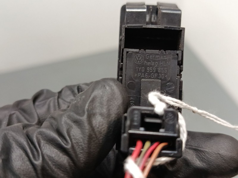 Recambio de mando elevalunas delantero derecho para volkswagen new beetle descapotable (1y7) 2.0 referencia OEM IAM 1H0959855  