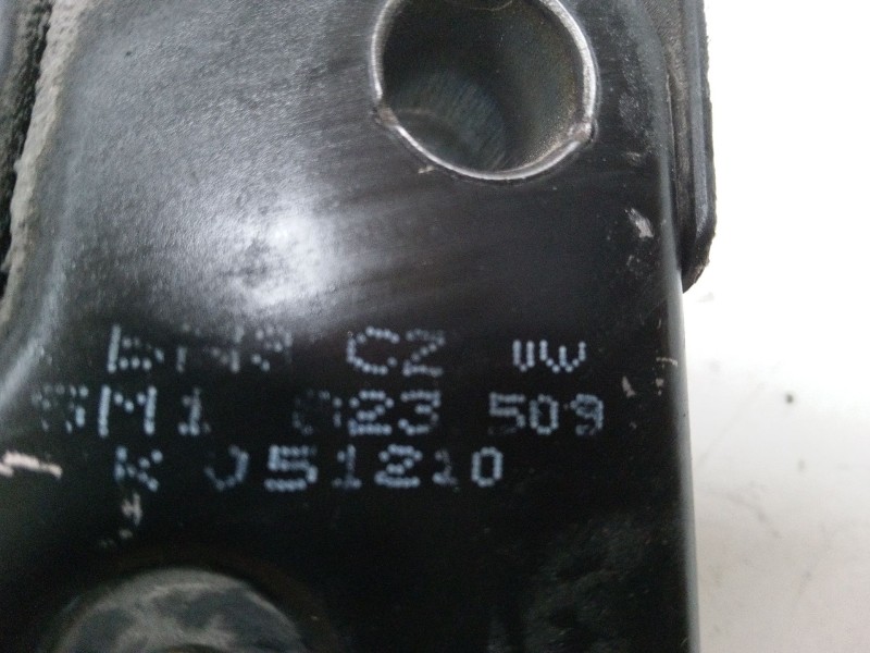 Recambio de cerradura capo para volkswagen golf plus v (5m1, 521) 1.9 tdi referencia OEM IAM   