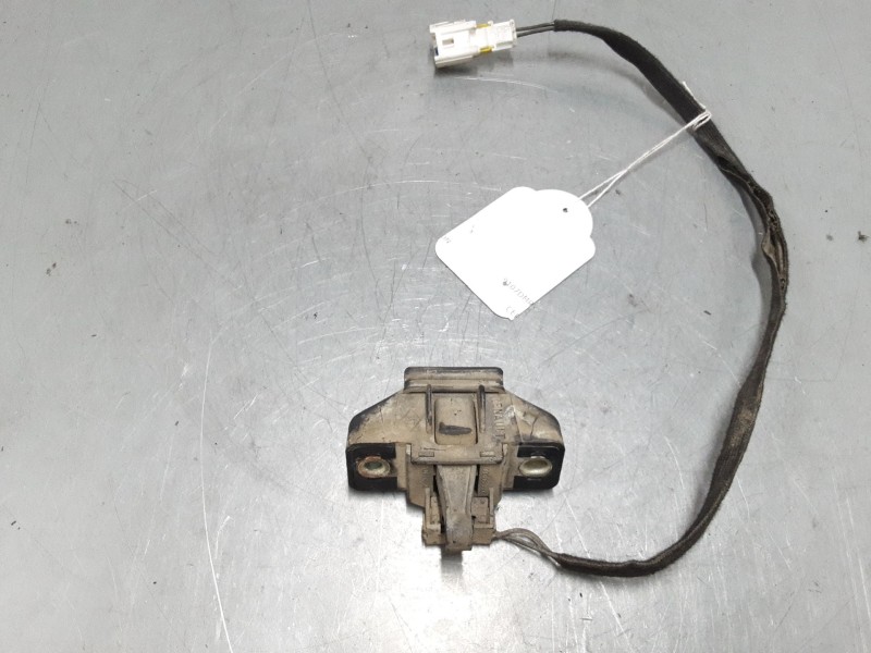 Recambio de cerradura maletero / porton para renault clio ii (bb_, cb_) 1.5 dci (b/cb08) referencia OEM IAM   