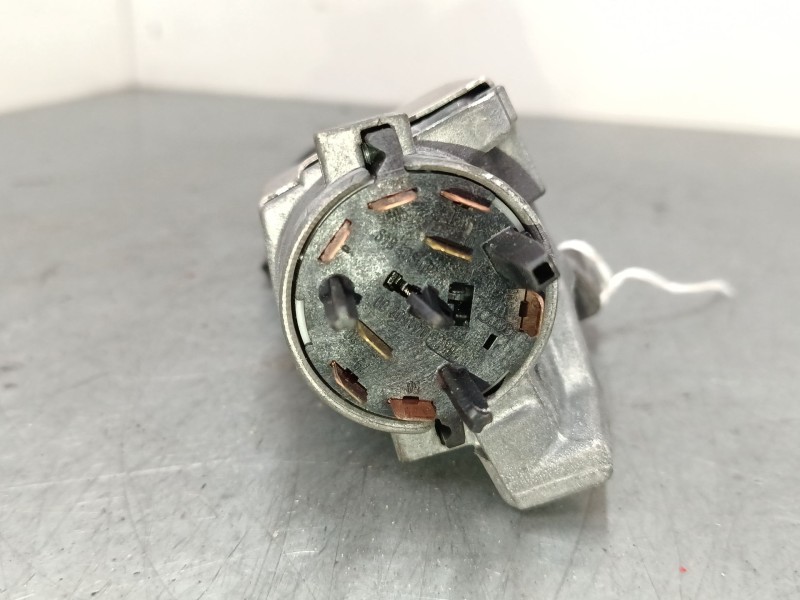 Recambio de clausor para volkswagen polo iv (9n_, 9a_) 1.4 16v referencia OEM IAM   