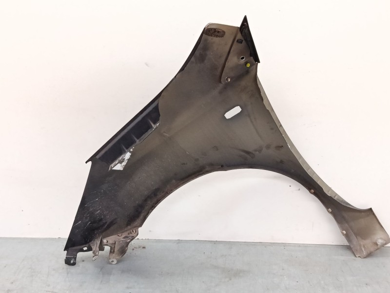 Recambio de aleta delantera derecha para nissan note (e11, ne11) 1.6 referencia OEM IAM F31009U0M0  