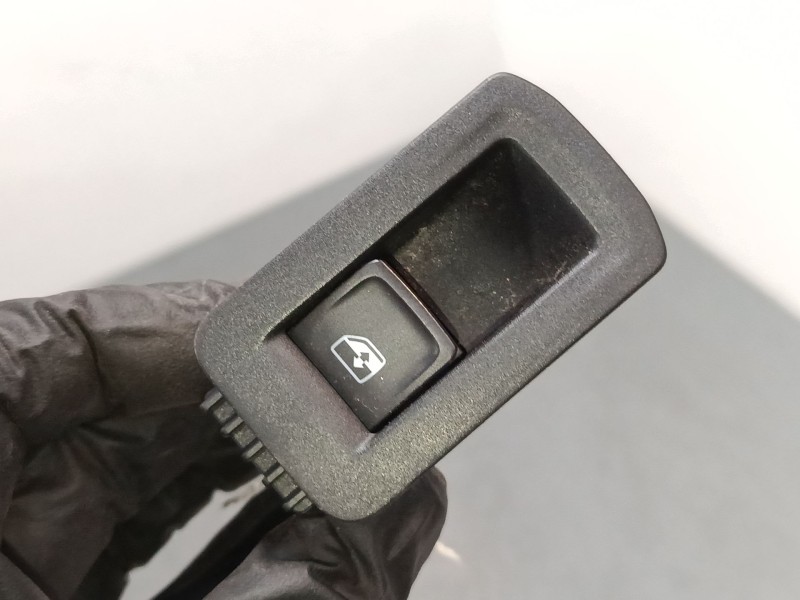 Recambio de mando elevalunas delantero derecho para volkswagen tiguan (ad1, ax1) 2.0 tdi referencia OEM IAM 5NA867255  