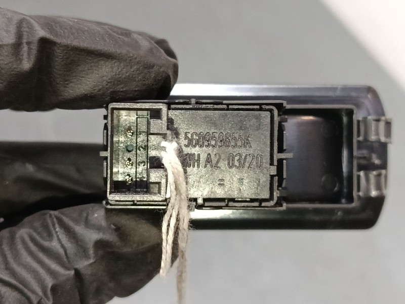 Recambio de mando elevalunas trasero derecho para volkswagen tiguan (ad1, ax1) 2.0 tdi referencia OEM IAM 5NA867255  