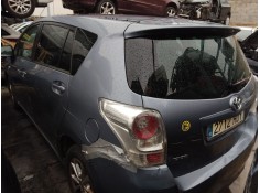 toyota verso (_r2_) del año 2011 2