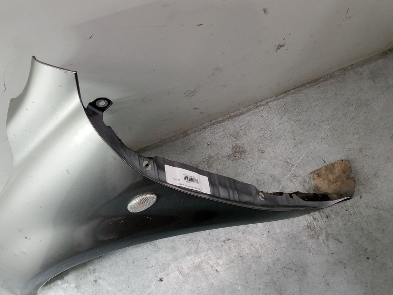 Recambio de aleta delantera izquierda para mazda 6 hatchback (gg) 2.0 di (gg14) referencia OEM IAM GJ6A52211D  