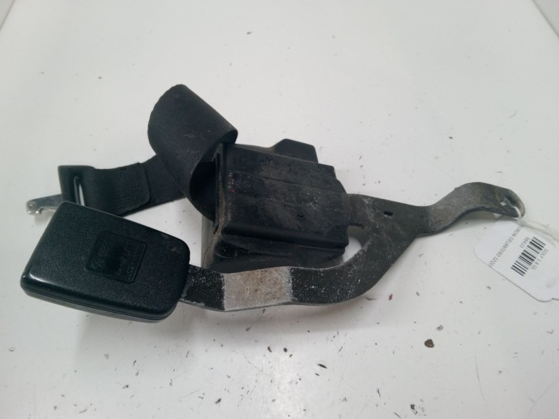 Recambio de anclaje cinturon delantero izquierdo para volkswagen golf 1.8 gl 19 rv - 2e referencia OEM IAM   