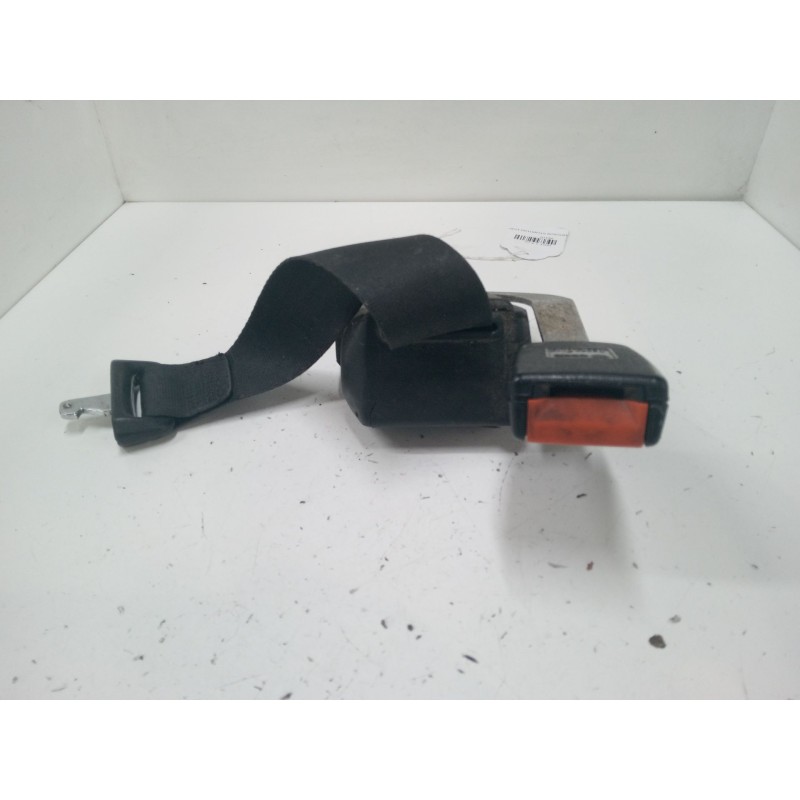 Recambio de anclaje cinturon delantero izquierdo para volkswagen golf 1.8 gl 19 rv - 2e referencia OEM IAM   