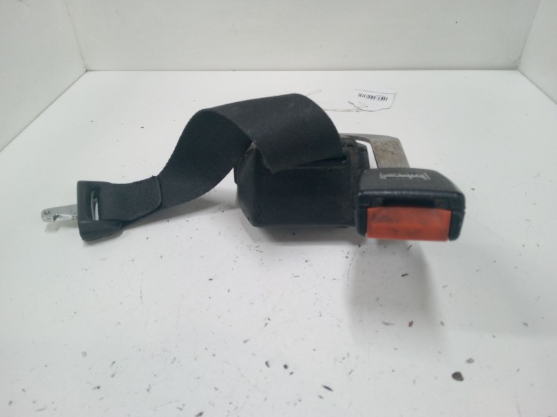 Recambio de anclaje cinturon delantero izquierdo para volkswagen golf 1.8 gl 19 rv - 2e referencia OEM IAM   