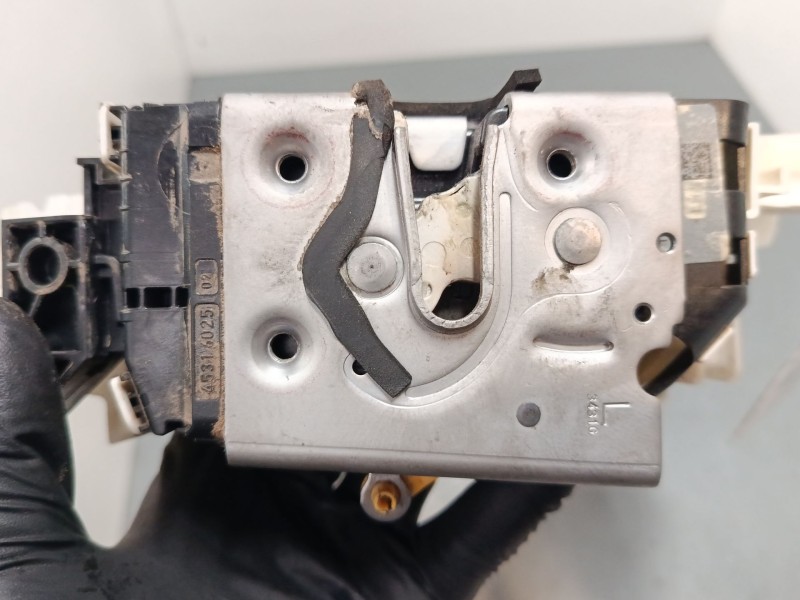 Recambio de cerradura puerta delantera izquierda para jeep renegade suv (bu, b1, bv) 1.0 t-gdi referencia OEM IAM 52104485  