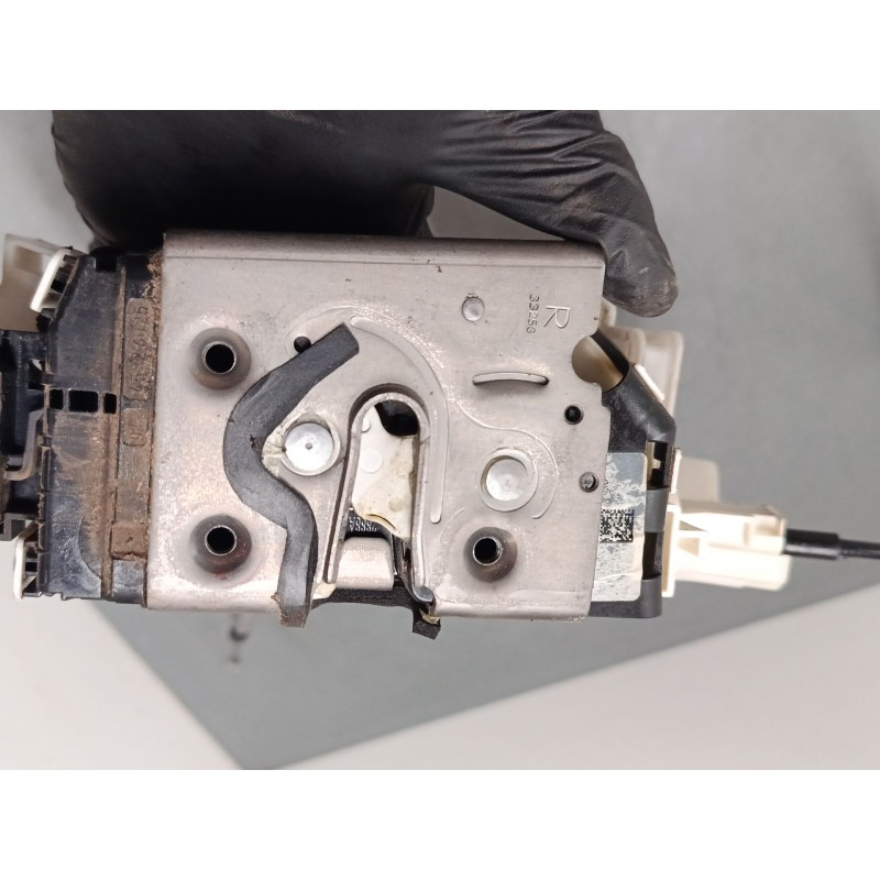 Recambio de cerradura puerta delantera derecha para jeep renegade suv (bu, b1, bv) 1.0 t-gdi referencia OEM IAM 52139900  