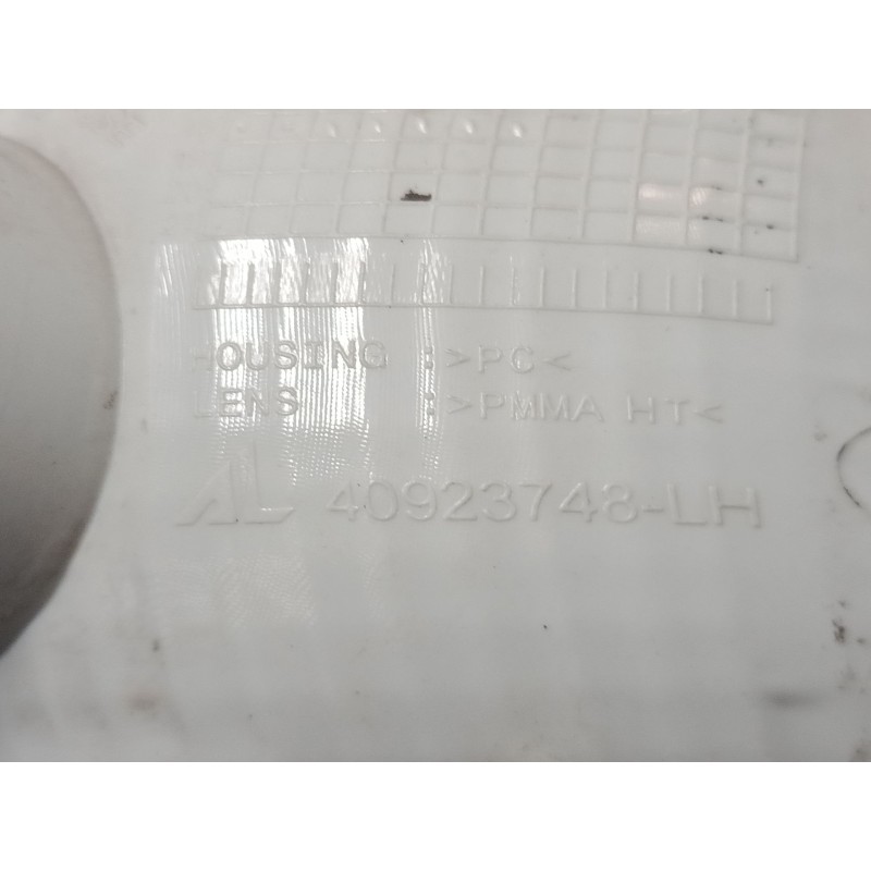 Recambio de faro antiniebla izquierdo para jeep renegade suv (bu, b1, bv) 1.0 t-gdi referencia OEM IAM 52088660  